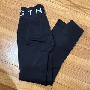 NVGTN Midnight Black Leggings